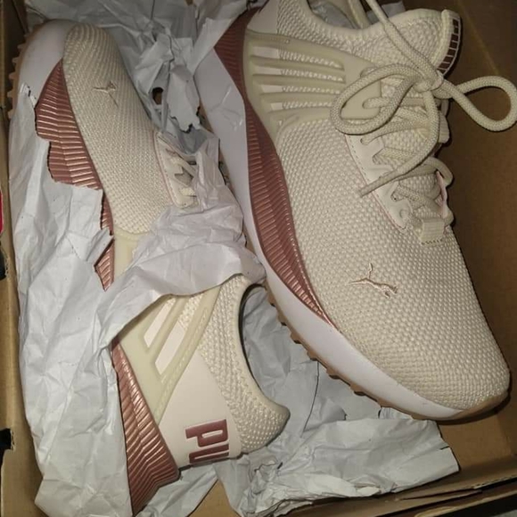 Rose Gold Puma - Picture 1 of 2